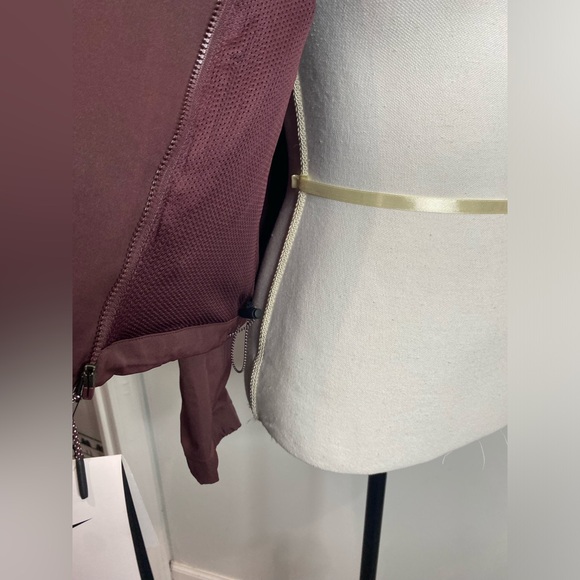 Nike Repel Water Repellent Jacket - Picture 14 of 16